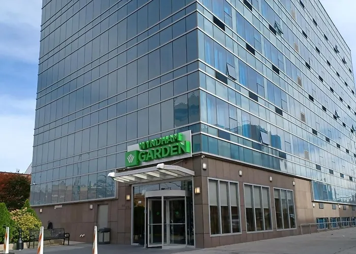 Wyndham Garden Long Island City